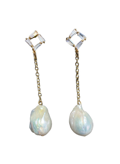 Pearl drop earrings
