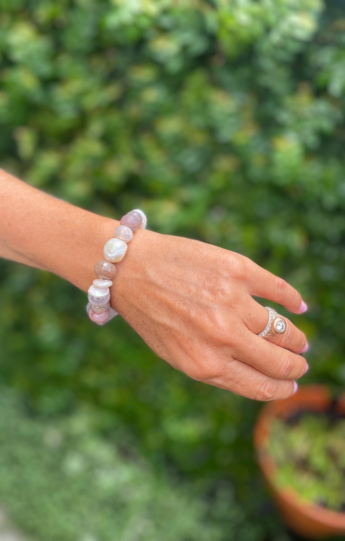 Amethyst and agate bracelet