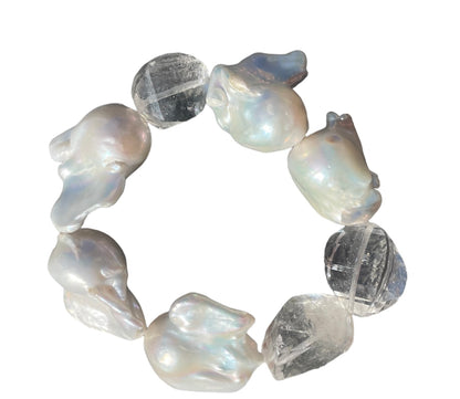 Clear quartz and baroque pearl bracelet