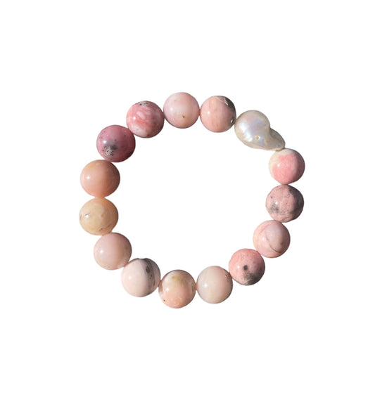 Pink Peruvian Opal and baroque pearl bracelet