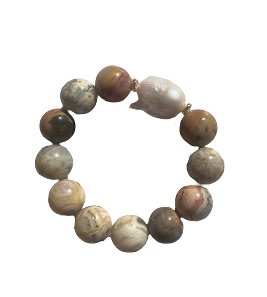 Jasper and baroque pearl bracelet