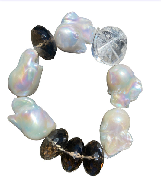 Large baroque pearl, smokey quartz and clear quartz bracelet
