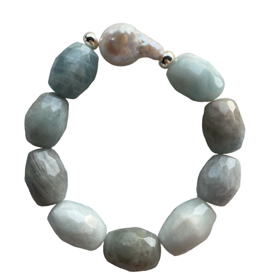 Aquamarine and baroque pearl bracelet